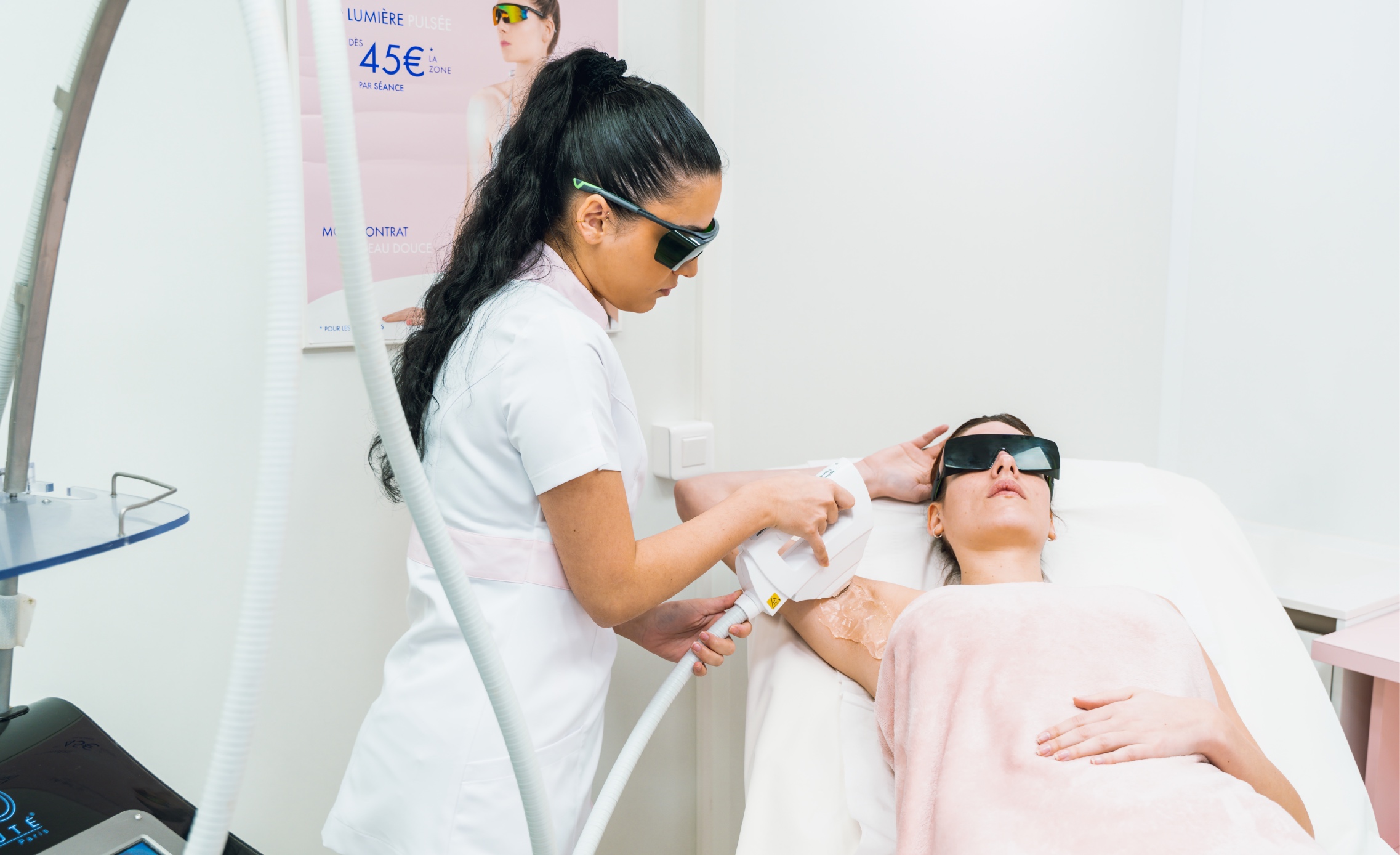 Épilation définitive à la lumière pulsée en institut Bodyminute